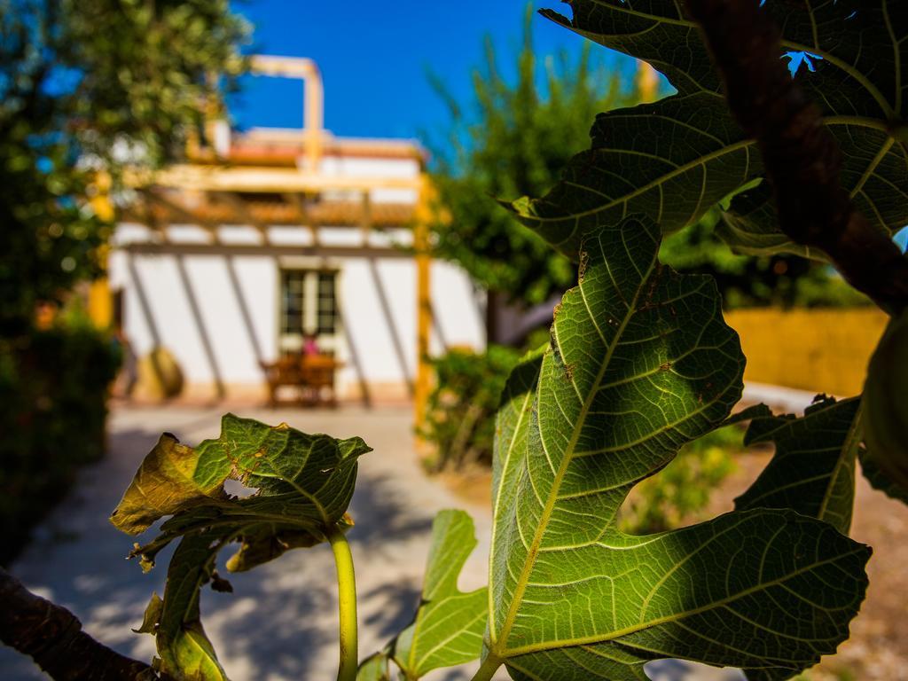 Casa Dei Carrubi Hotel Portopalo Di Capo Passero Buitenkant foto