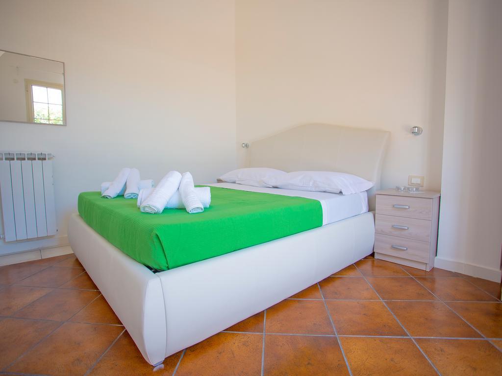 Casa Dei Carrubi Hotel Portopalo Di Capo Passero Kamer foto