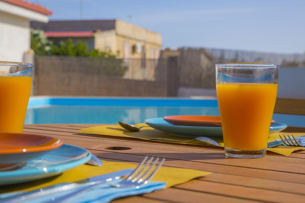 Casa Dei Carrubi Hotel Portopalo Di Capo Passero Buitenkant foto