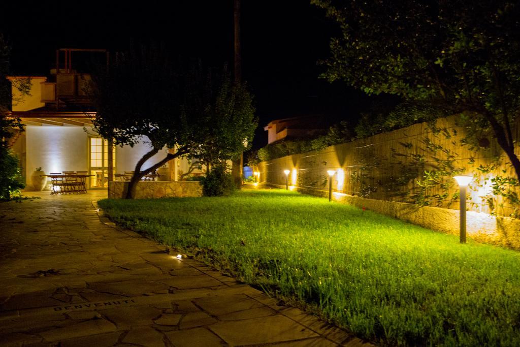 Casa Dei Carrubi Hotel Portopalo Di Capo Passero Buitenkant foto